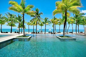 ananea Thailand Pool mit Blick aufs Meer
