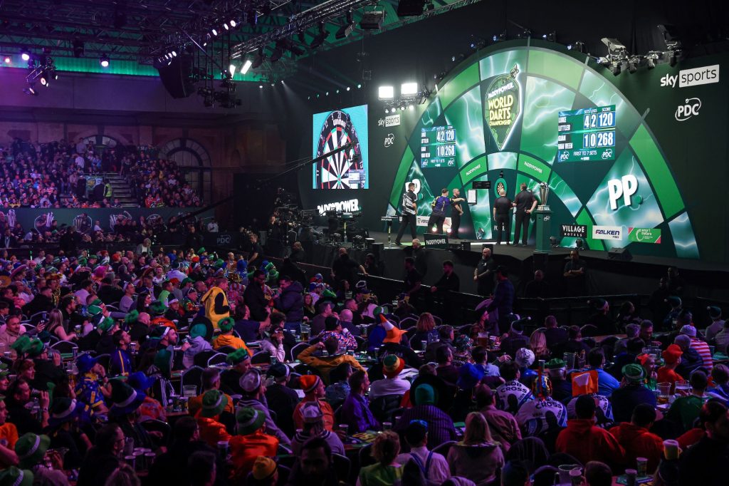 Mit DERTOUR Sports zur größten Darts-WM aller Zeiten